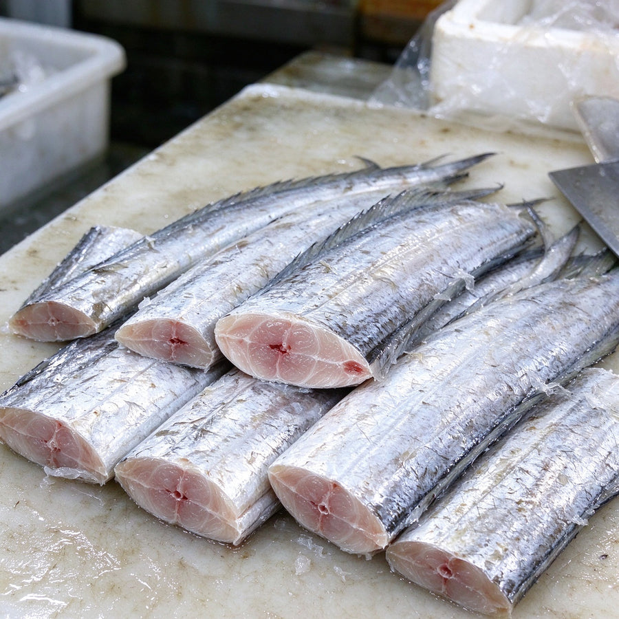 Fresh Whole Silver Cutlassfish Pack
